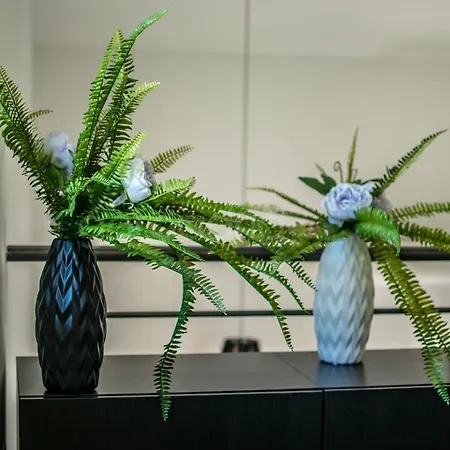 Rooftop Penthouse - Private Hottub & Duplex Whirlpool * 마카르스카