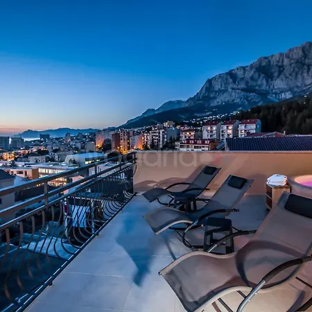 Lägenhet Rooftop Penthouse - Private Hottub & Duplex Whirlpool