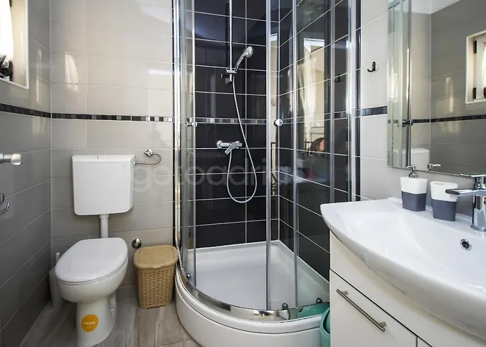 Apartment Rooftop Penthouse - Private Hottub & Duplex Whirlpool Makarska