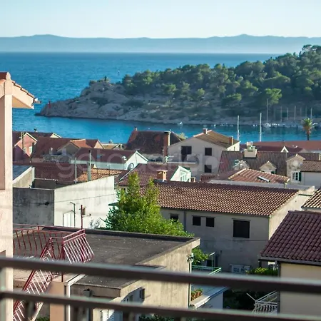Apartment Rooftop Penthouse - Private Hottub & Duplex Whirlpool *