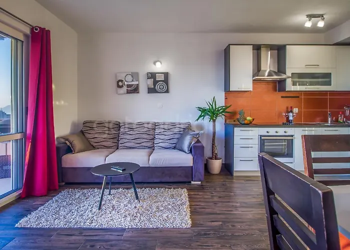 Rooftop Penthouse - Private Hottub & Duplex Whirlpool * Makarska