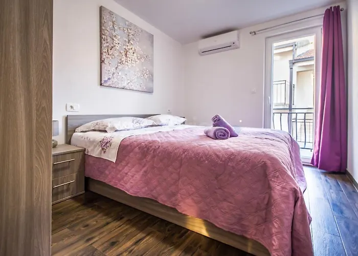 Rooftop Penthouse - Private Hottub & Duplex Whirlpool * Makarska