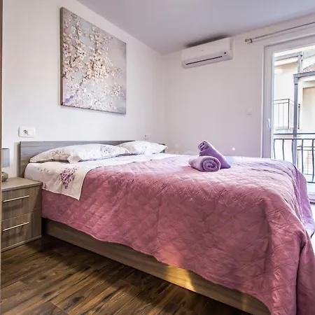 Rooftop Penthouse - Private Hottub & Duplex Whirlpool * Makarska