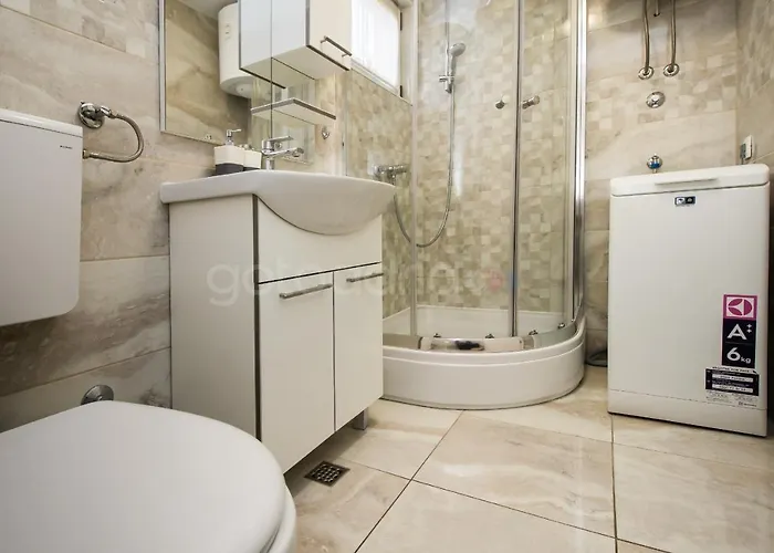 Апартаменти Rooftop Penthouse - Private Hottub & Duplex Whirlpool *